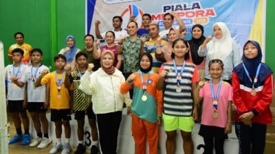Wagub Idah Syahidah Resmi Tutup Piala Menpora Bulu Tangkis Regional Gorontalo