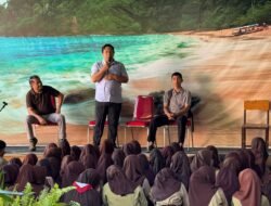 Densus 88 Tanamkan Semangat Kebangsaan di SMK 2 Limboto