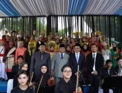 Prabowo Beri Apresiasi Untuk Paduan Suara Cibinong di Upacara Hari Kesaktian Pancasila