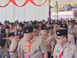 Tertangkap Kamera, Walikota Adhan Dambea ‘Takut’ Berhadapan Dengan Gusnar Ismail, Langsung Balik Badan