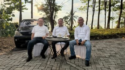 Dari Istana ke Rumah Rakyat, Kehangatan KSP Dudung Abdurachman di Kediaman RSB Jadi Sorotan di Manado