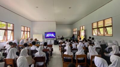 Satgaswil Gorontalo Sosialisasikan Wawasan Kebangsaan dan Literasi Digital di SMPN 2 Limboto Barat