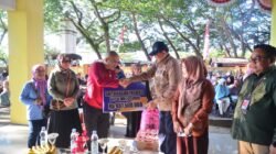 Tanpa Kehadiran Wali Kota, Pemprov Salurkan Rp987 Juta Kepada 395 Pelaku UMKM Kota Gorontalo