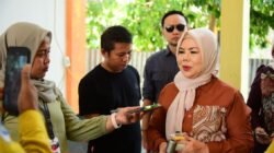 Tinjau MBG di SMK 1 Bulango Utara, Idah Syahidah Dorong Siswa Kembangkan Pemasaran Produk
