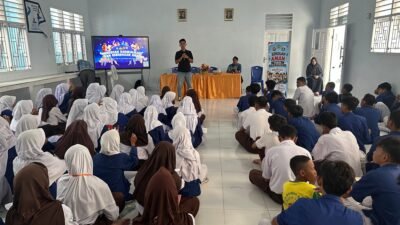 Siswa dan Guru SMPN 15 Kota Gorontalo Ikuti Sosialisasi Wawasan Kebangsaan